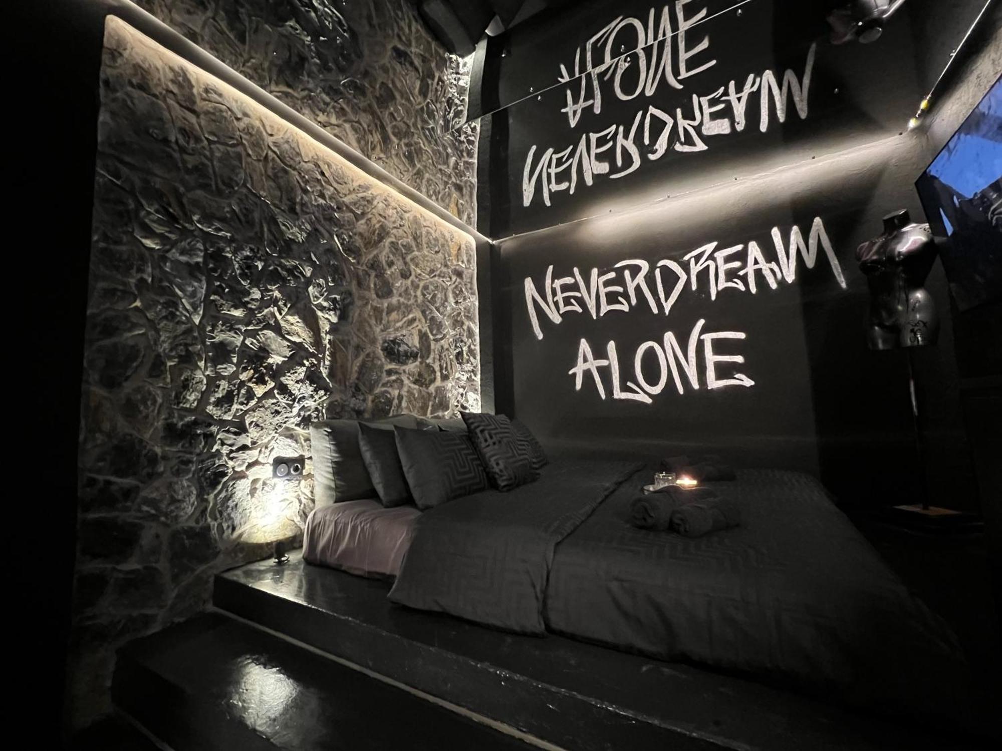 Appartement Doormat#13 Black Mirror